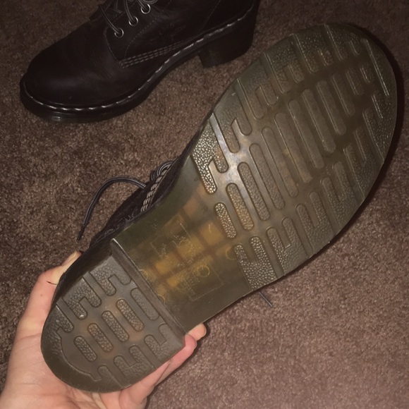 DOC MARTINS size 7 - Picture 4 of 4